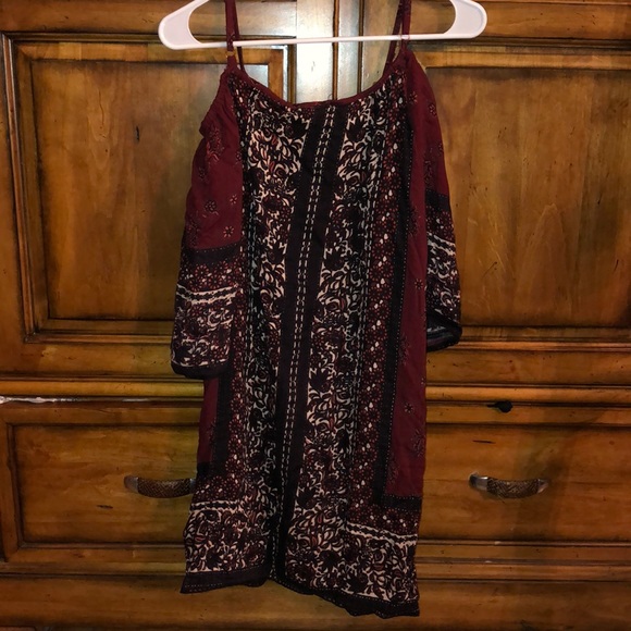 Francesca’s Open Shoulder Dress - Picture 5 of 5